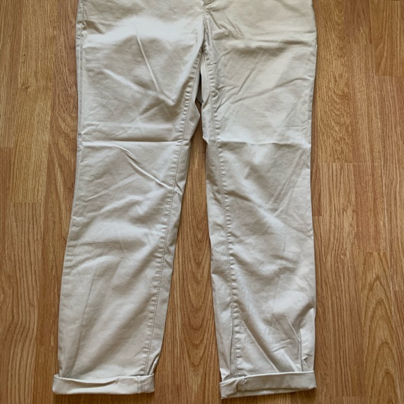Loft cropped tan dress pants. Never worn! - Picture 2 of 3